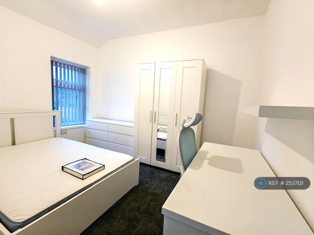 Bedroom Large Double Bed