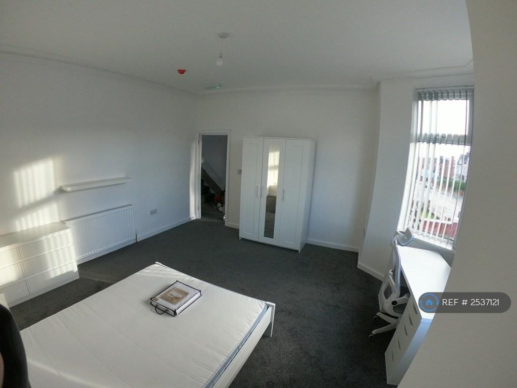 Bedroom Large Double Bed