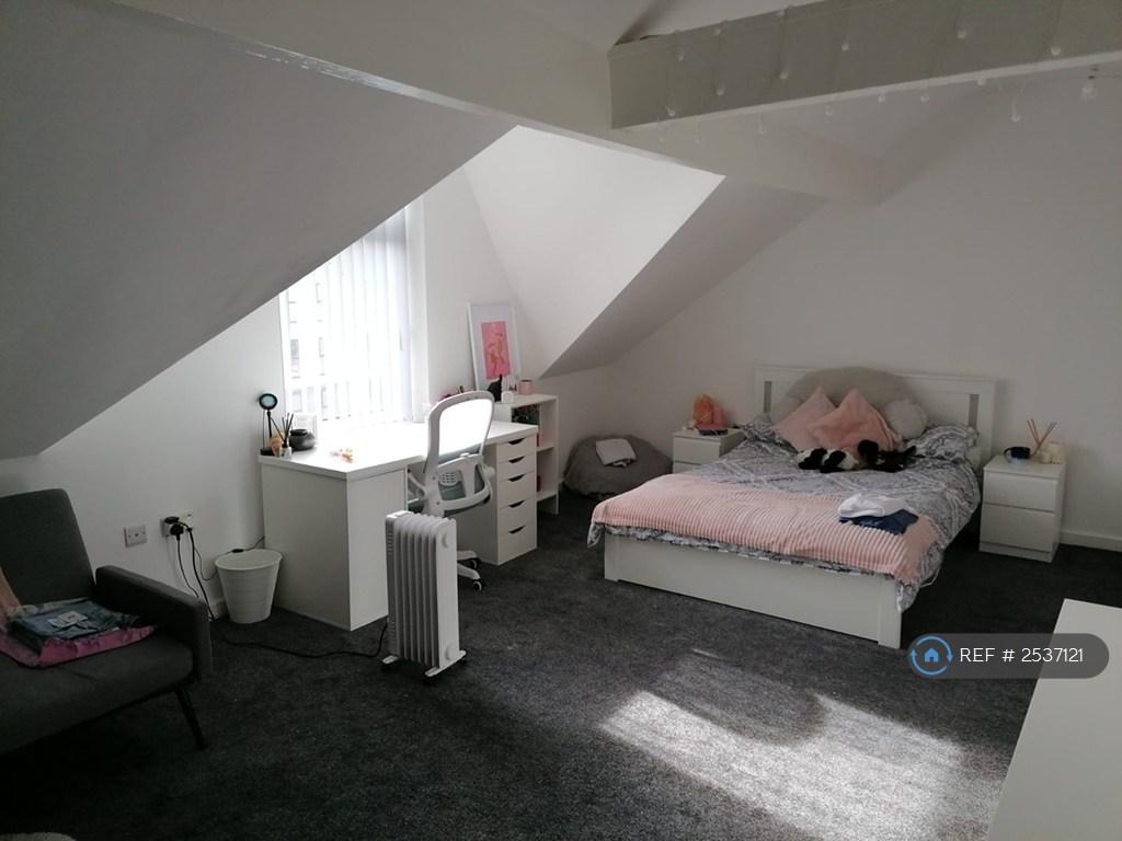 Bedroom Large Double Bed