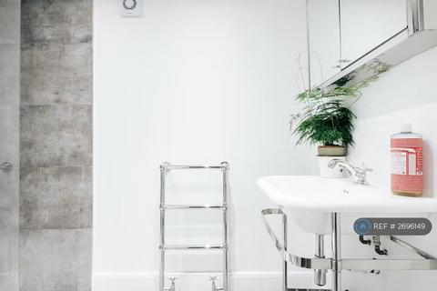 1 bedroom flat to rent, Dunlace Road, London, E5
