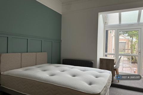 undefined, Fishponds Road, Bristol, BS16