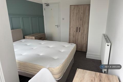 undefined, Fishponds Road, Bristol, BS16