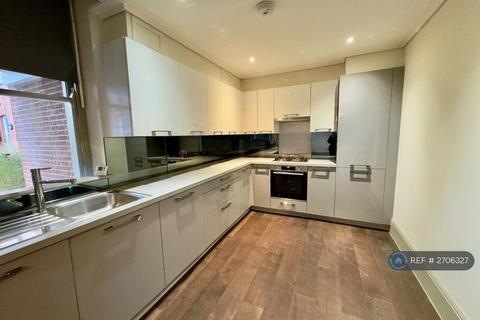 2 bedroom flat to rent, Royal Wells Court, Tunbridge Wells, TN1