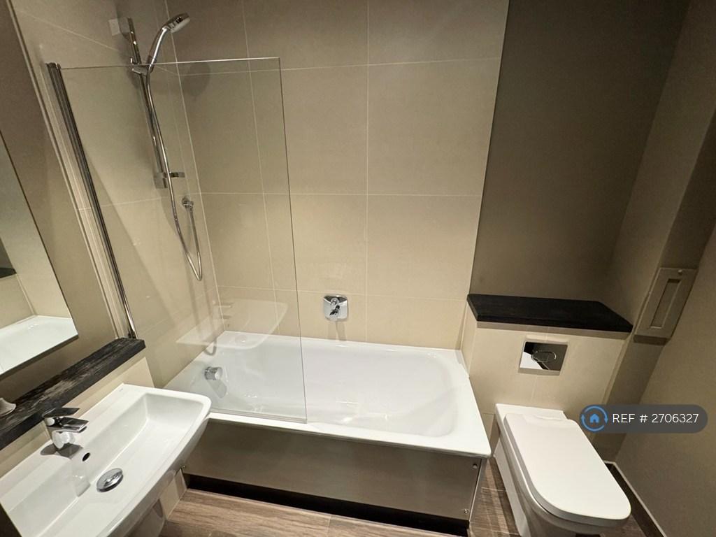 Main Bathroom