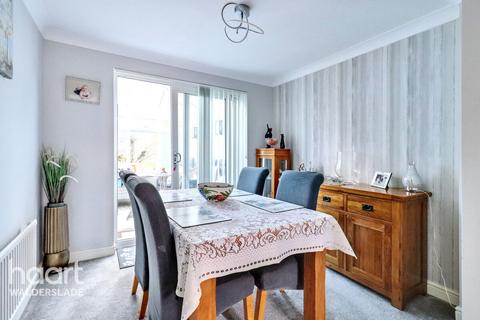 4 bedroom detached house for sale, Bracken Lea, Chatham