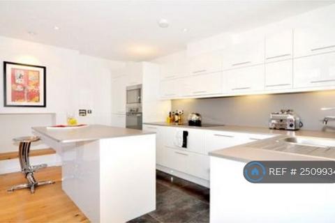 2 bedroom flat to rent, The Former School, Feltham, TW13