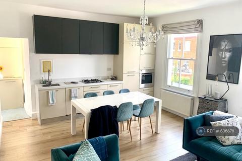2 bedroom flat to rent, Stanlake Road, London, W12