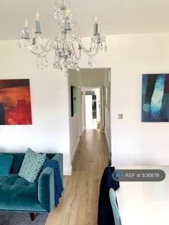 2 bedroom flat to rent, Stanlake Road, London, W12