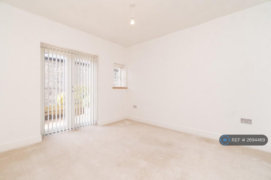 2nd Bedroom Court Yard