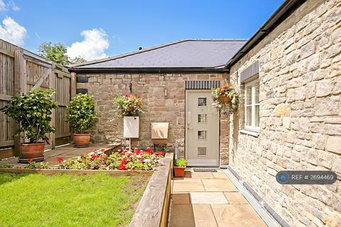 3 bedroom bungalow to rent, Fernhill Court, Almondsbury, Bristol, BS32