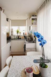 1 bedroom flat to rent, Fulham Palace Road, London, SW6
