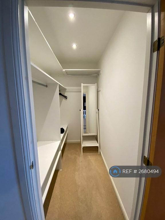 Room 3 (With En-Suite & Walk-In Wardrobe)