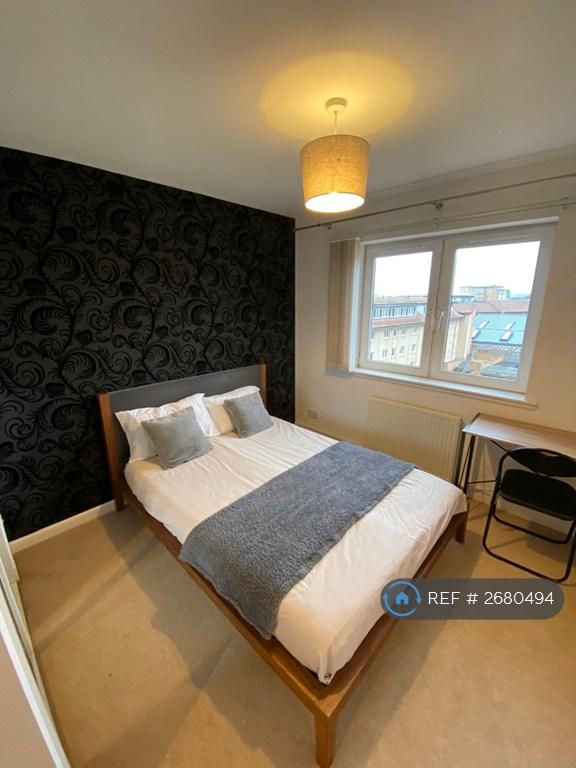 Room 4 (With En-Suite)