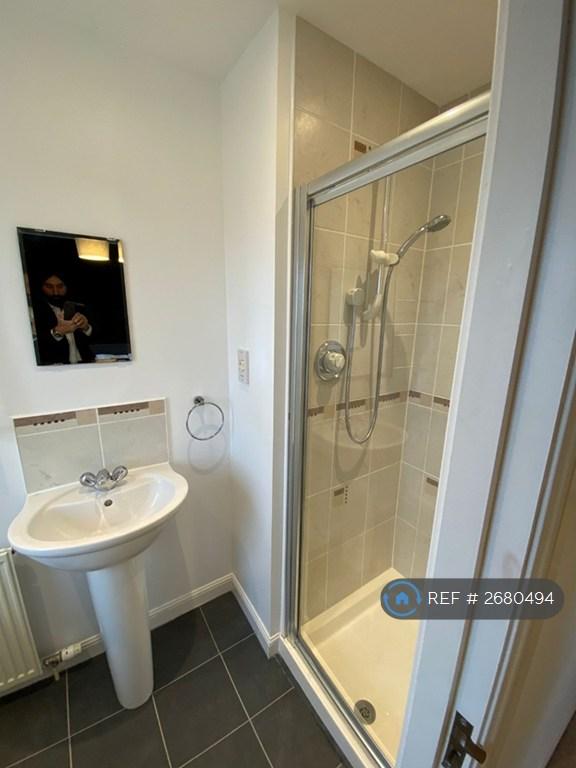 Room 4 (With En-Suite)