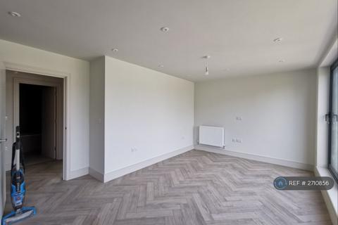 undefined, Grand Drive, London, SW20