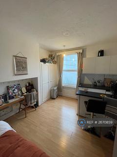 1 bedroom in a house share to rent, Sackville Road, Hove, BN3