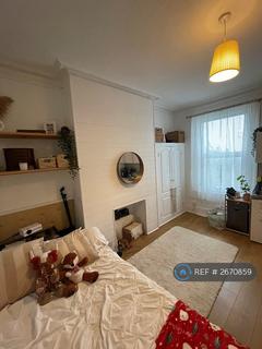 1 bedroom in a house share to rent, Sackville Road, Hove, BN3