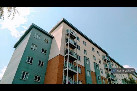 2 bedroom flat to rent, Foundry Court, Slough, SL2