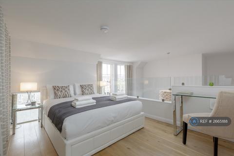 undefined, Mcdonald Road, Edinburgh, EH7