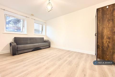 1 bedroom flat to rent, Central House, London, E15