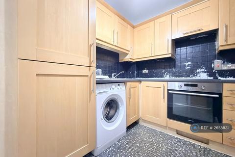 1 bedroom flat to rent, Central House, London, E15