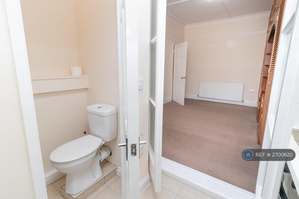 Studio Flat 3
