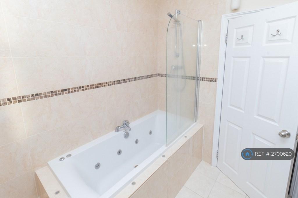First Floor - Shared Bathroom