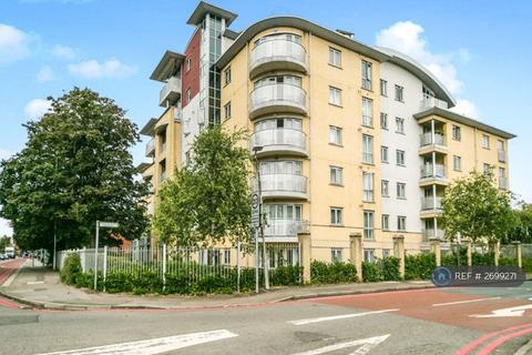 2 bedroom flat to rent, The Pinnacle, Reading, RG1