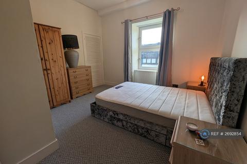 2 bedroom flat to rent, Boyd Street, Largs, KA30
