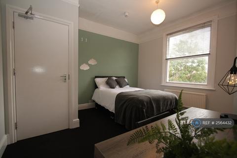 1 bedroom in a house share to rent, Mauldeth Road West, Withington, Manchester, M20