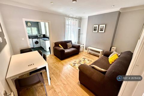 5 bedroom terraced house to rent, Woodside Road, Southampton, SO17