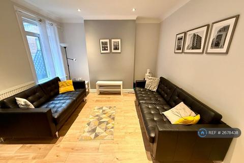 5 bedroom terraced house to rent, Woodside Road, Southampton, SO17