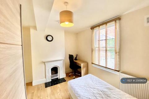 1 bedroom in a house share to rent, Beaumont Fee, Lincoln, LN1
