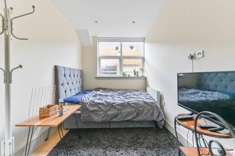 undefined, Crown Hill, Croydon, CR0