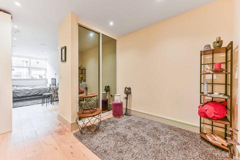 undefined, Crown Hill, Croydon, CR0