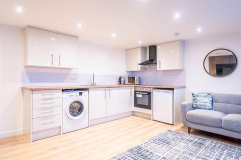 undefined, George Street, Perth