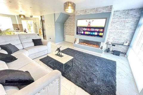 undefined, The Hollow, Fellgate , Jarrow, Tyne and Wear, NE32 4QA