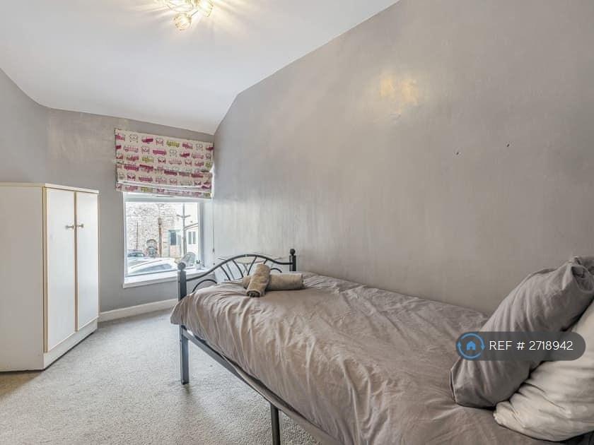 Single Bedroom