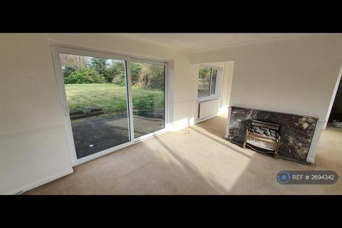 4 bedroom detached house to rent, Bickley Park Road, Bromley, BR1