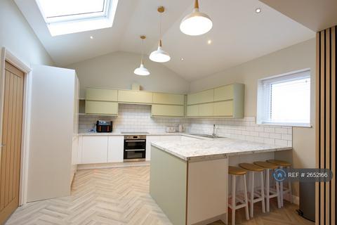undefined, Long Hay Close, Bath, BA2