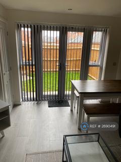 2 bedroom flat to rent, Mistle Court, Coventry, CV4