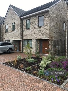 5 bedroom semi-detached house to rent, Rylston Close, London, E4
