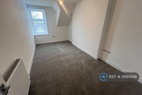 2 bedroom flat to rent, Poole Road, Bournemouth, BH4