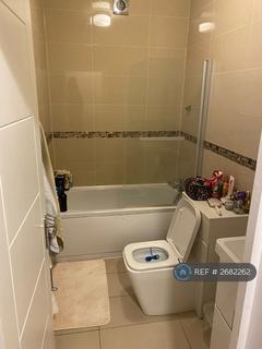 Studio to rent, Gayton Road, Harrow, HA1