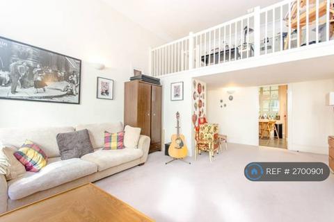 undefined, New River Head, Clerkenwell, EC1R
