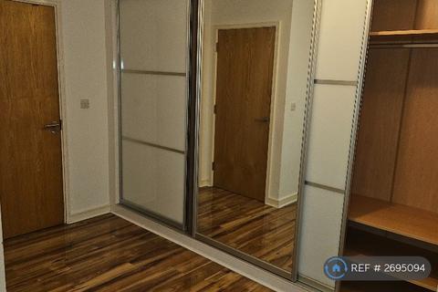 2 bedroom flat to rent, Park Lane, Greenhithe, DA9