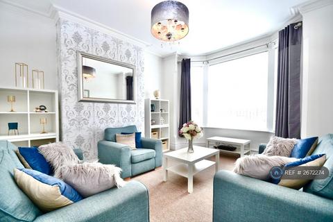 6 bedroom terraced house to rent, Kimberley Road, Leicester, LE2
