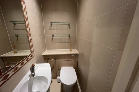 undefined, Albert Terrace, London NW1