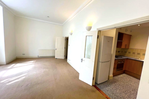2 bedroom flat to rent, Albert Terrace, London NW1