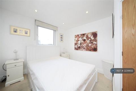 2 bedroom flat to rent, Omega Building, London, SW18